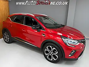 Used 2023 Renault Captur Techno Red - Interior and Exterior details 13
