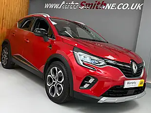 Used 2023 Renault Captur Techno Red - Interior and Exterior details 16