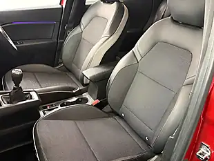 Used 2023 Renault Captur Techno Red - Interior and Exterior details 4