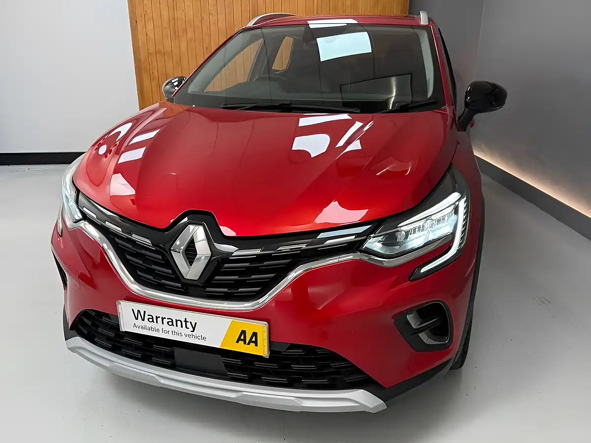 Used 2023 Renault Captur Techno Red - Interior and Exterior details 9