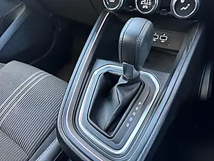 Used 2023 Renault Clio E-Tech Engineered Grey - Interior and Exterior details 12