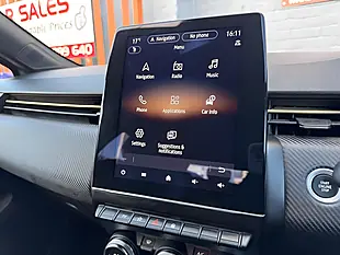 Used 2023 Renault Clio E-Tech Engineered Grey - Interior and Exterior details 14