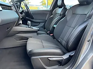 Used 2023 Renault Clio E-Tech Engineered Grey - Interior and Exterior details 16
