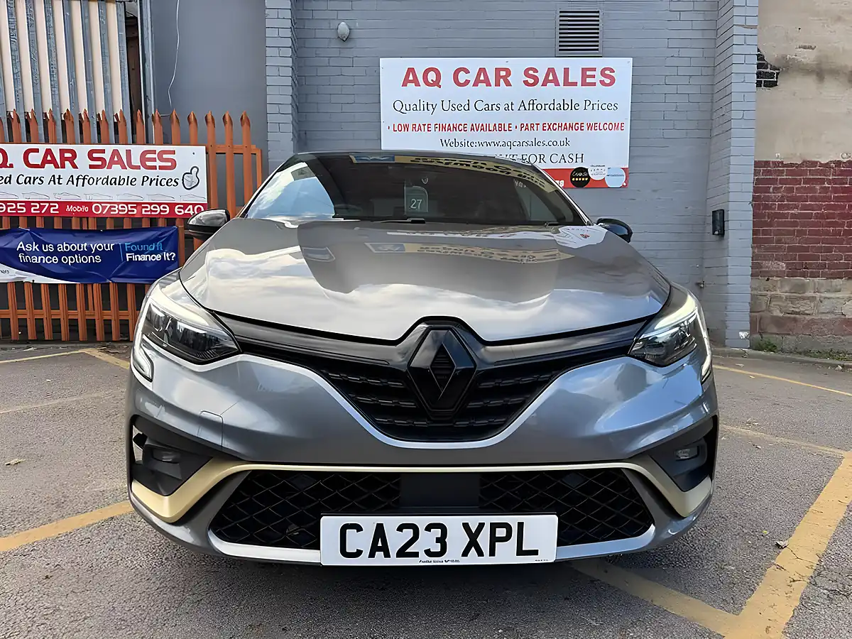 Used 2023 Renault Clio E-Tech Engineered Grey - Interior and Exterior details 2