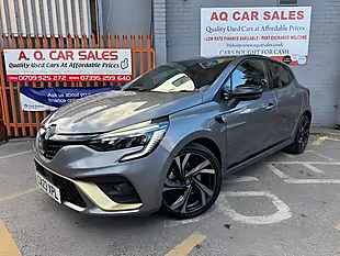 Used 2023 Renault Clio E-Tech Engineered Grey - Interior and Exterior details 3