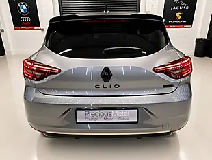 Used 2023 Renault Clio Engineered Grey - Interior and Exterior details 15