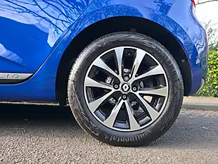 Used 2023 Renault Clio Evolution Blue - Interior and Exterior details 14