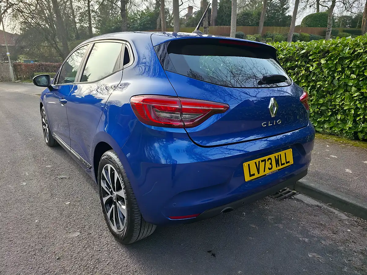 Used 2023 Renault Clio Evolution Blue - Interior and Exterior details 4
