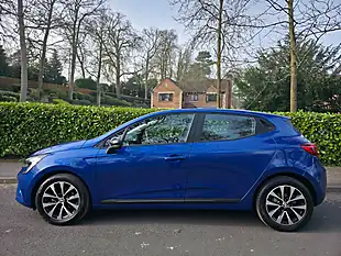 Used 2023 Renault Clio Evolution Blue - Interior and Exterior details 5
