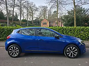 Used 2023 Renault Clio Evolution Blue - Interior and Exterior details 7