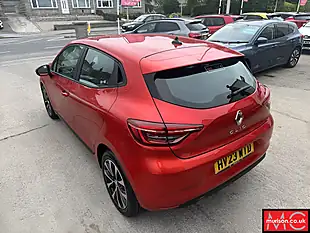 Used 2023 Renault Clio Evolution Flame Red - Interior and Exterior details 10