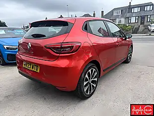 Used 2023 Renault Clio Evolution Flame Red - Interior and Exterior details 14