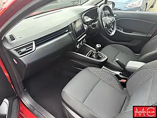 Used 2023 Renault Clio Evolution Flame Red - Interior and Exterior details 16