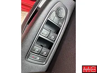Used 2023 Renault Clio Evolution Flame Red - Interior and Exterior details 19