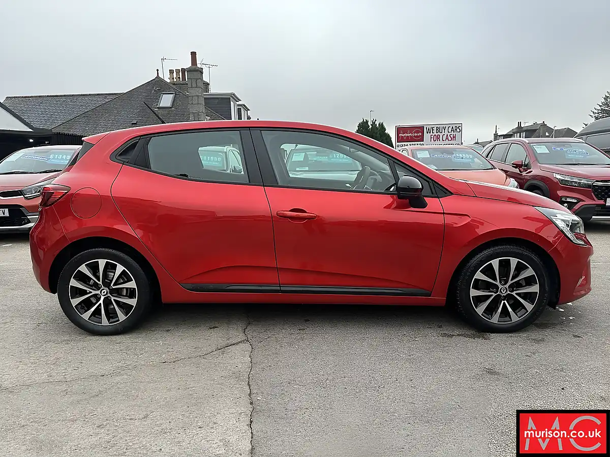 Used 2023 Renault Clio Evolution Flame Red - Interior and Exterior details 3