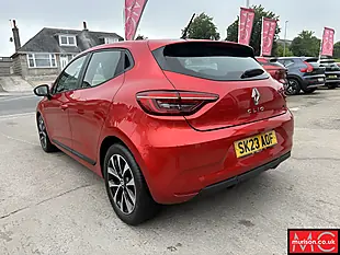 Used 2023 Renault Clio Evolution Flame Red - Interior and Exterior details 7
