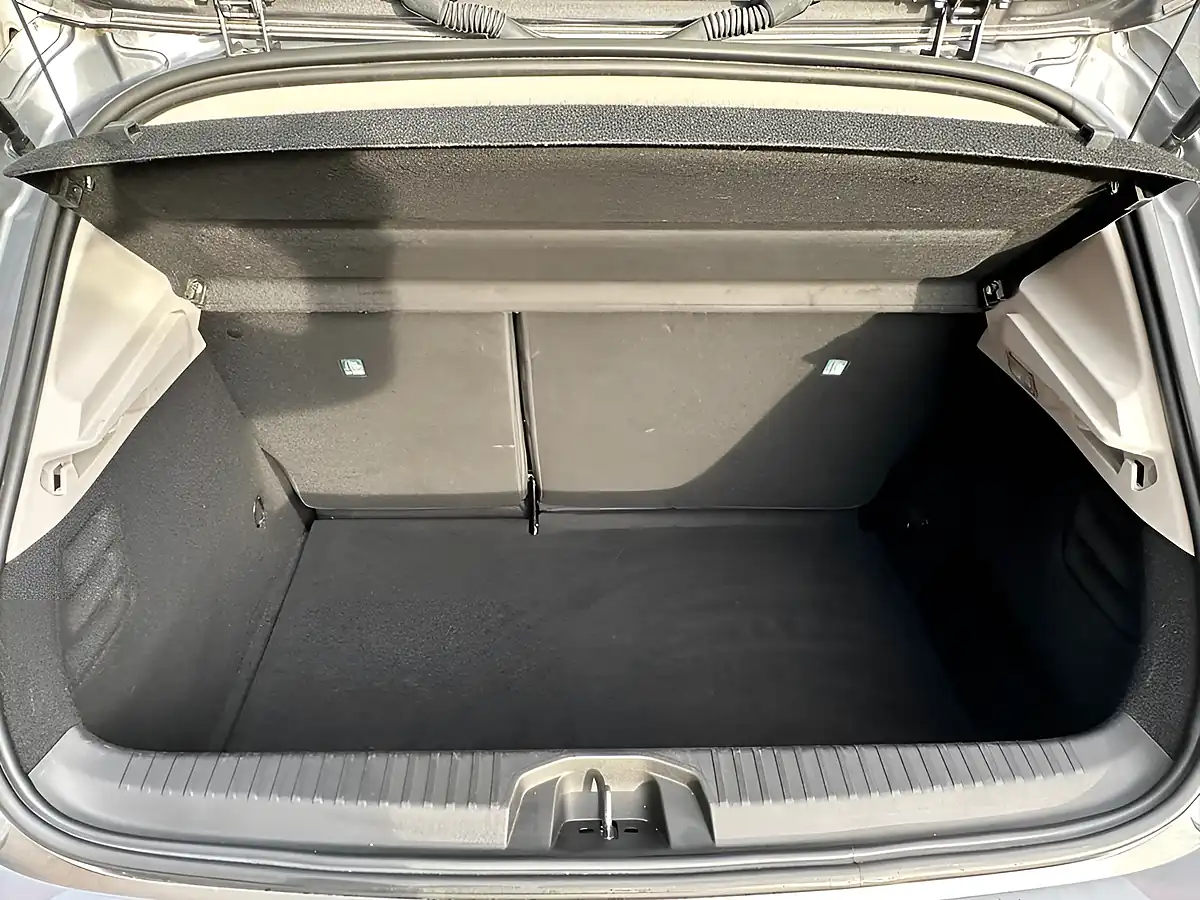 Used 2023 Renault Clio Evolution Grey - Interior and Exterior details 9