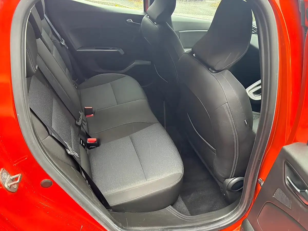 Used 2023 Renault Clio Evolution Orange - Interior and Exterior details 11