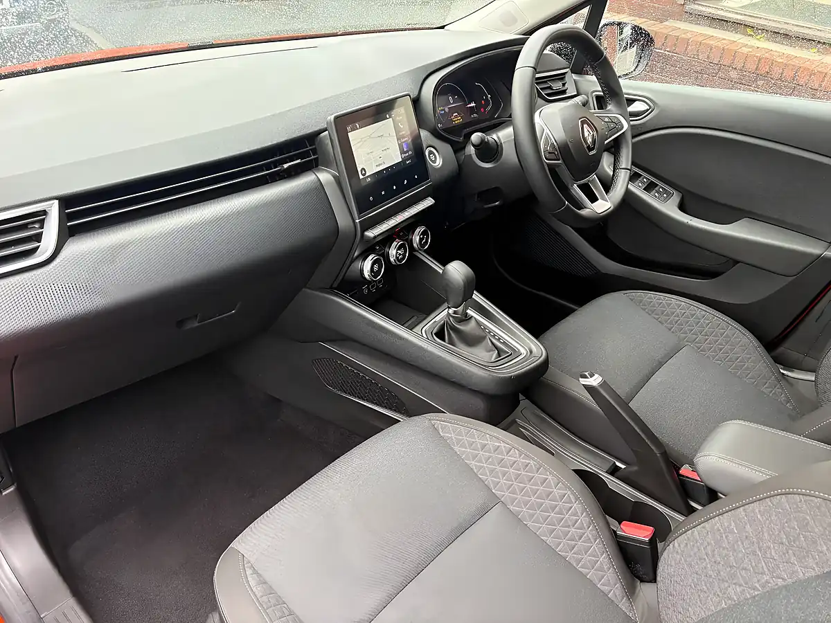Used 2023 Renault Clio Evolution Orange - Interior and Exterior details 13