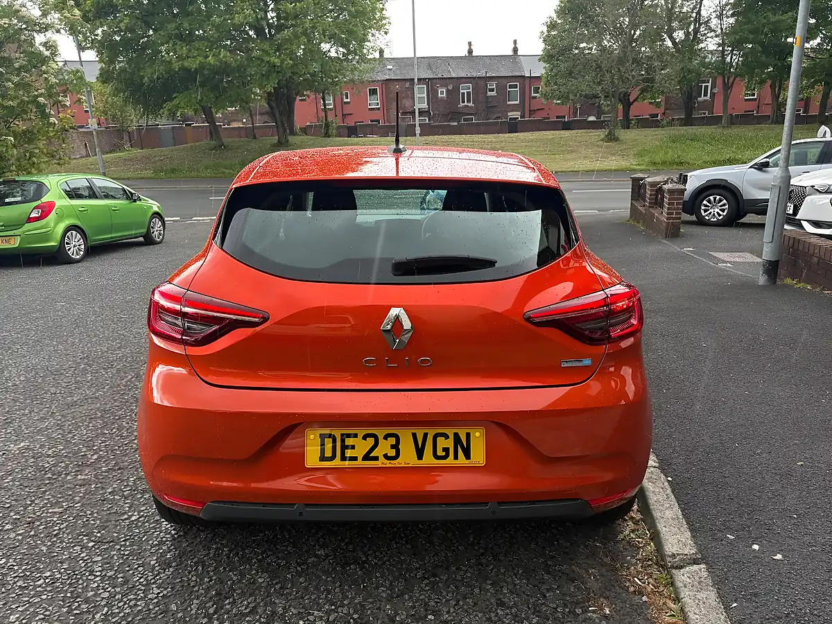 Used 2023 Renault Clio Evolution Orange - Interior and Exterior details 4