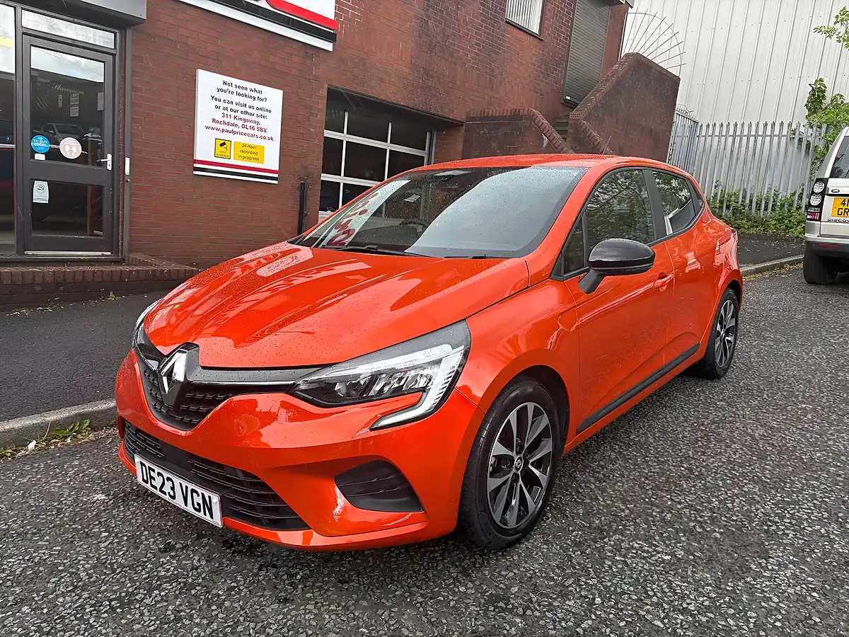 Used 2023 Renault Clio Evolution Orange - Interior and Exterior details 7