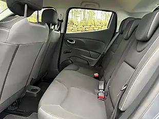 Used 2023 Renault Clio Play Grey - Interior and Exterior details 3