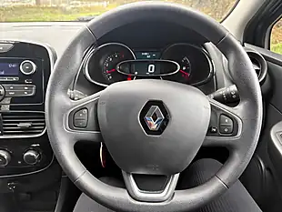 Used 2023 Renault Clio Play Grey - Interior and Exterior details 7