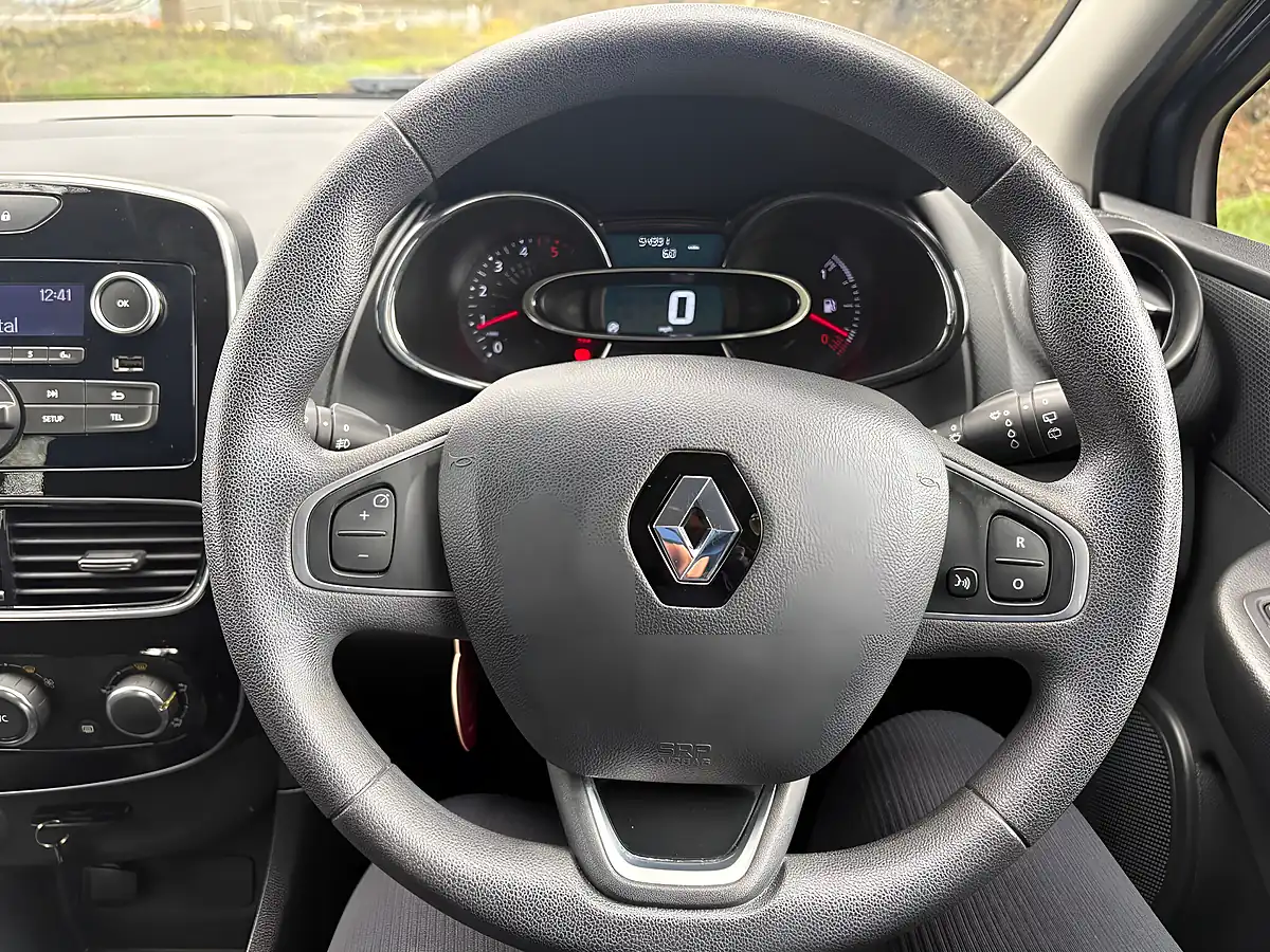 Used 2023 Renault Clio Play Grey - Interior and Exterior details 7