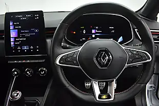 Used 2023 Renault Clio RS Line Glacier White - Interior and Exterior details 20