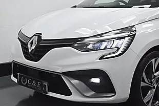Used 2023 Renault Clio RS Line Glacier White - Interior and Exterior details 6
