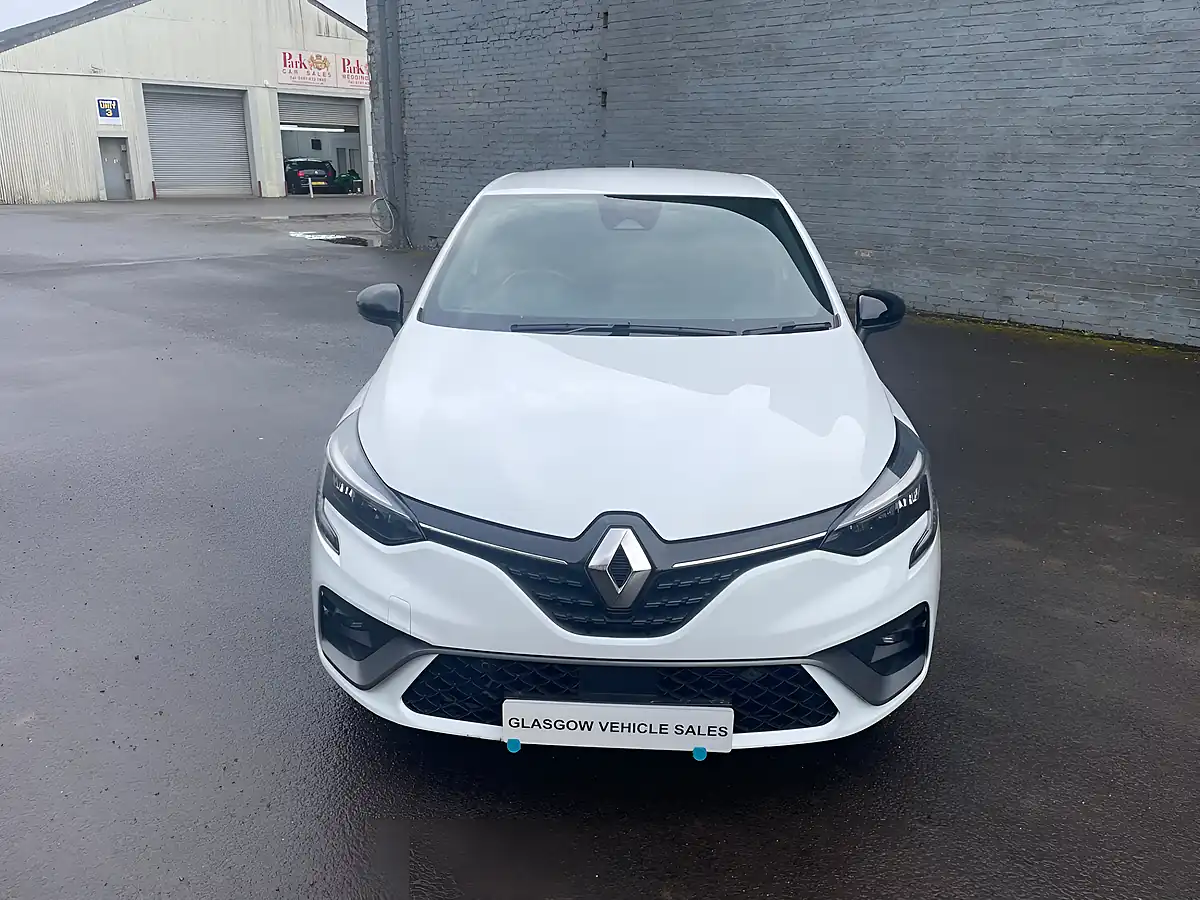 Used 2023 Renault Clio RS Line White - Interior and Exterior details 2