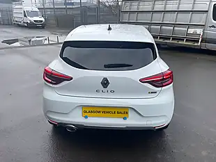 Used 2023 Renault Clio RS Line White - Interior and Exterior details 5