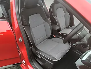 Used 2023 Renault Clio Techno Flame Red - Interior and Exterior details 11