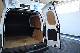 Used 2023 Renault Kangoo Advance White - Interior and Exterior details 12