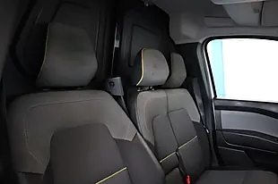 Used 2023 Renault Kangoo Advance White - Interior and Exterior details 16