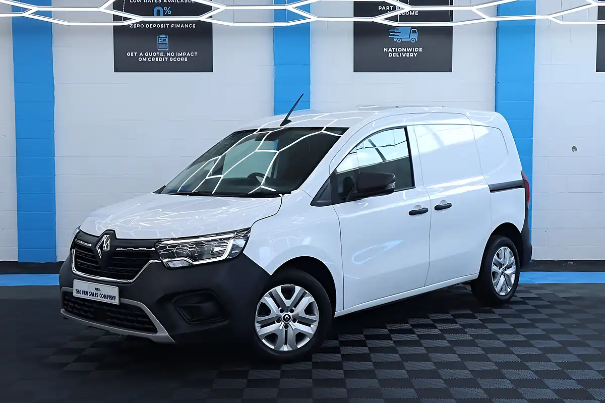 Used 2023 Renault Kangoo Advance White - Interior and Exterior details 6