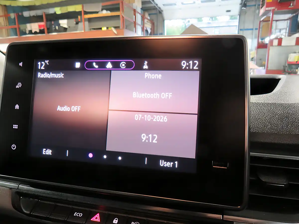 Used 2023 Renault Kangoo L1 ML19 Grey - Interior and Exterior details 13