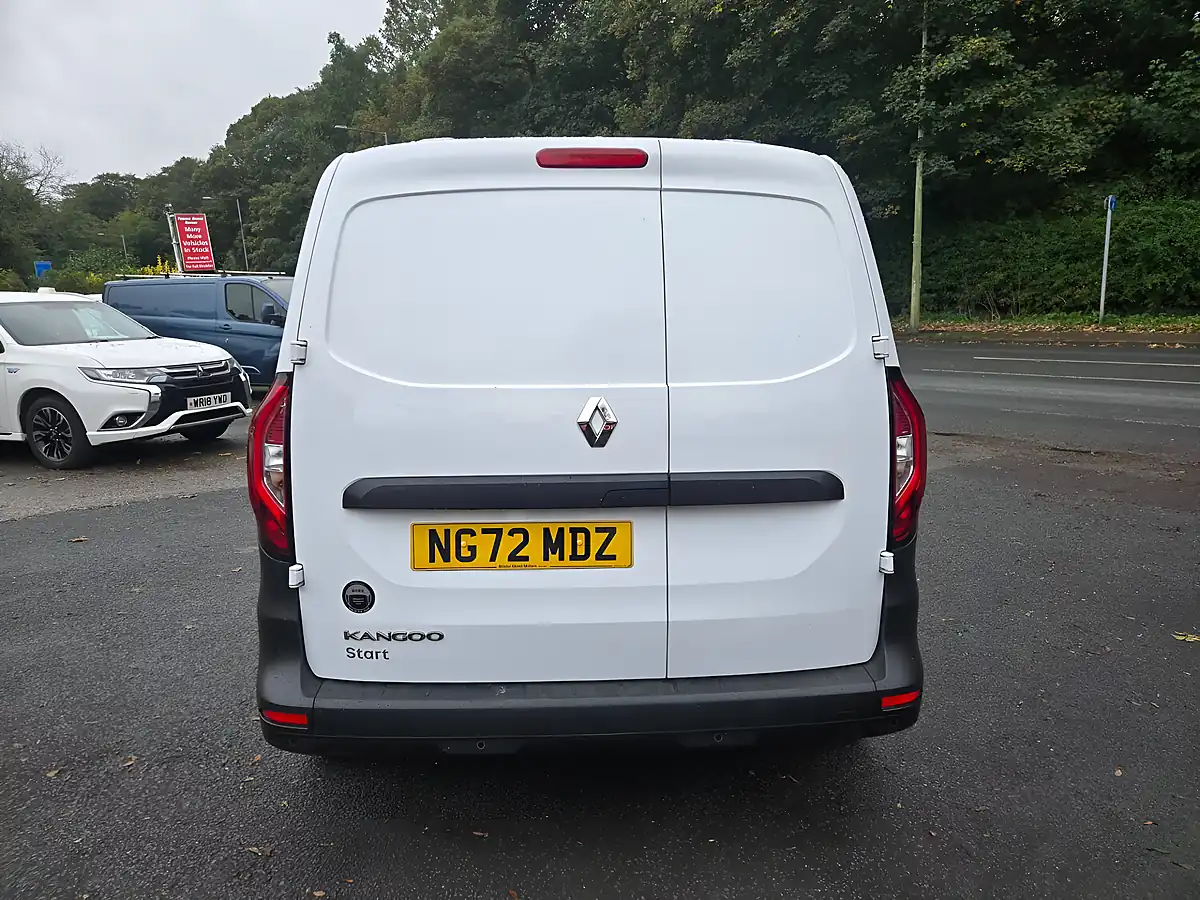 Used 2023 Renault Kangoo ML19 Blue Start Van White - Interior and Exterior details 10