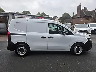 Used 2023 Renault Kangoo ML19 Blue Start Van White - Interior and Exterior details 13