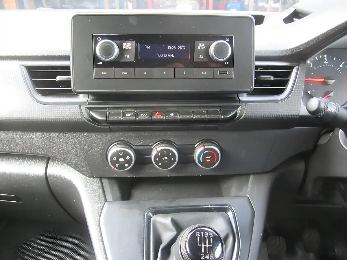 Used 2023 Renault Kangoo ML19 Start Blue White - Interior and Exterior details 15