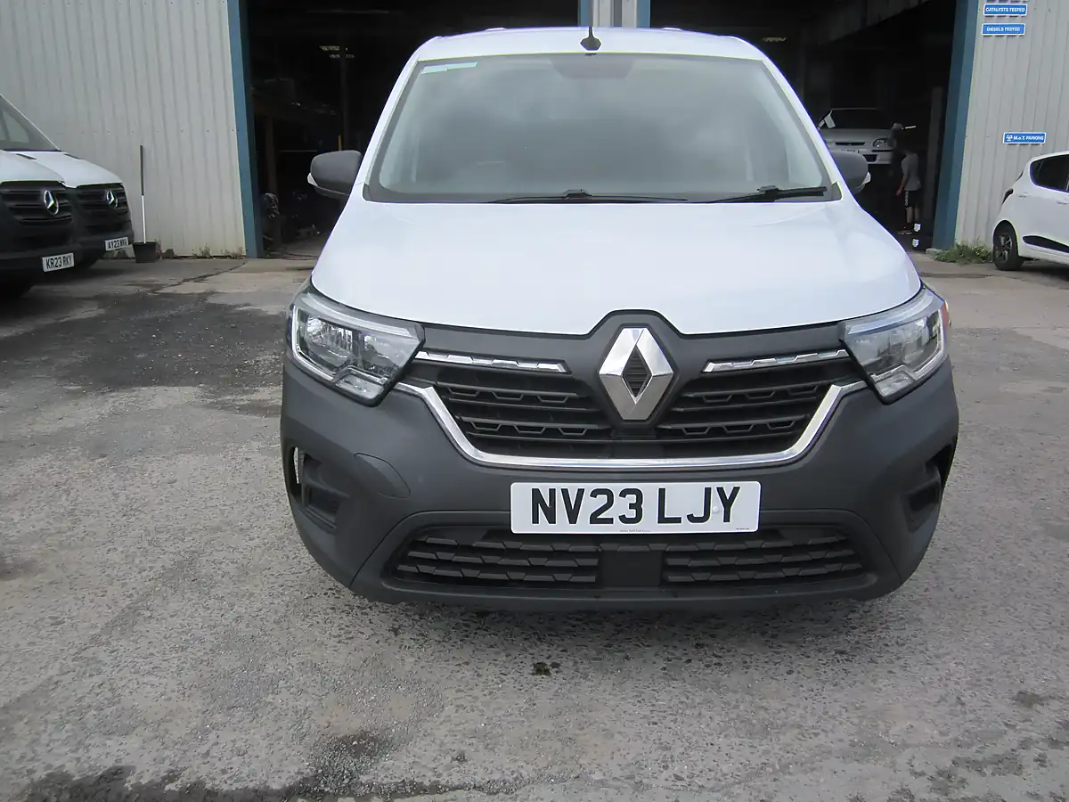 Used 2023 Renault Kangoo ML19 Start Blue White - Interior and Exterior details 2