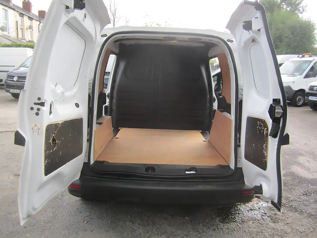Used 2023 Renault Kangoo ML19 Start Blue White - Interior and Exterior details 9
