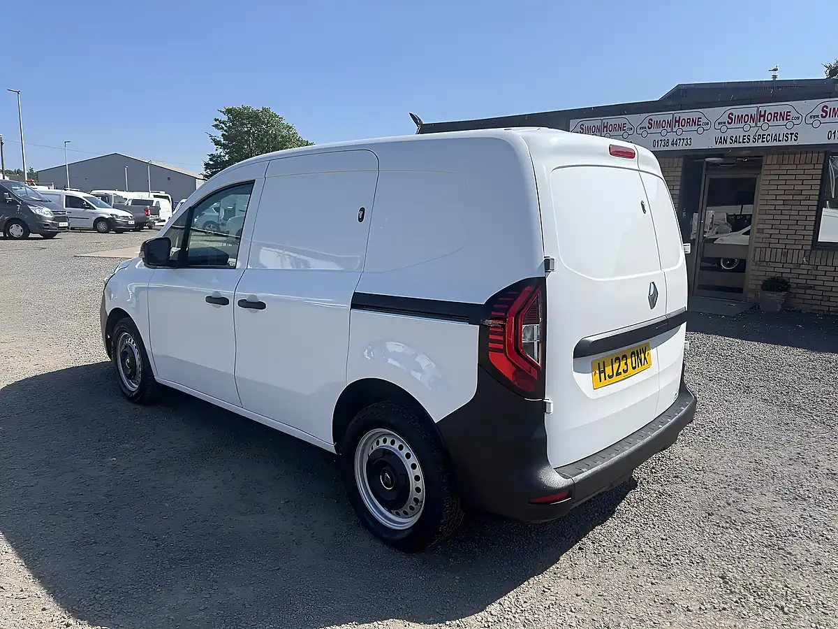 Used 2023 Renault Kangoo ML19 Start Mineral White - Interior and Exterior details 8