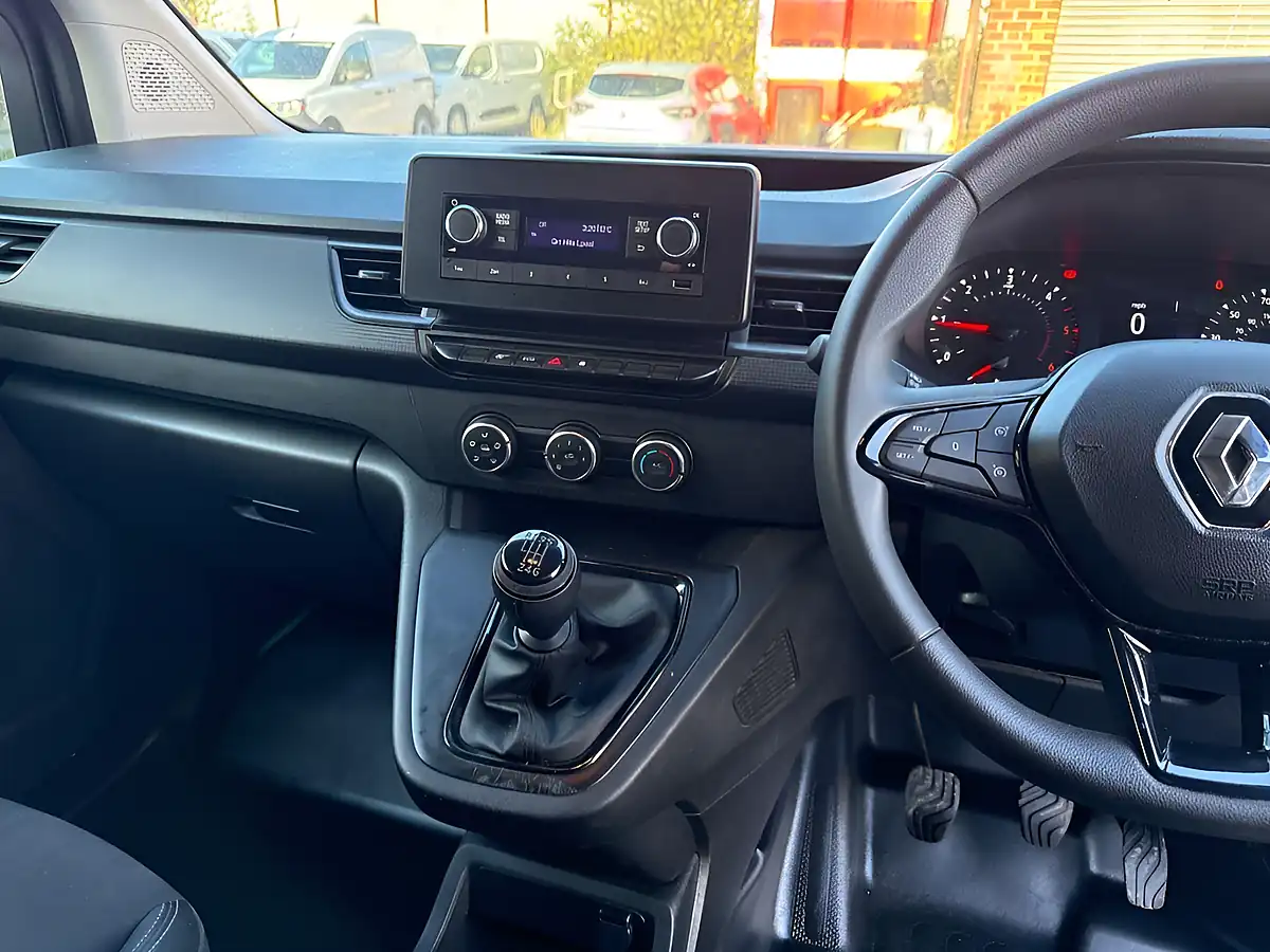 Used 2023 Renault Kangoo ML19 Start Mineral White - Interior and Exterior details 16
