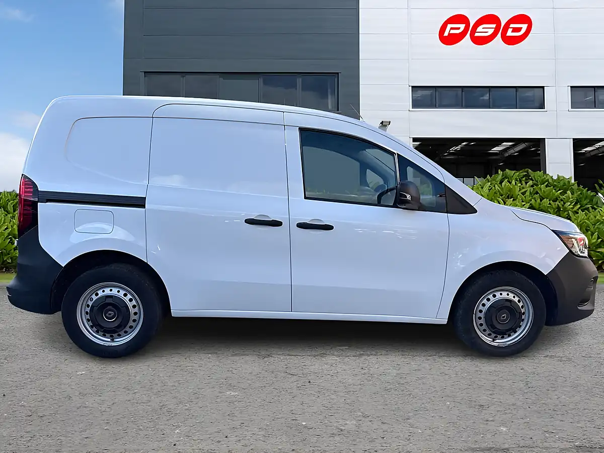 Used 2023 Renault Kangoo ML19 Start Mineral White - Interior and Exterior details 8