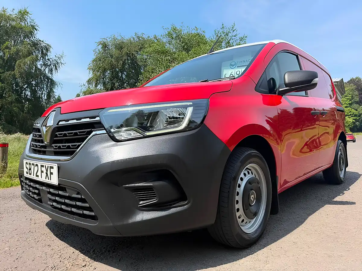 Used 2023 Renault Kangoo ML19 Start Mwb Red - Interior and Exterior details 2