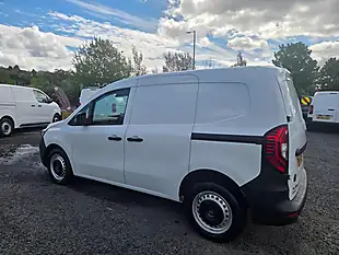 Used 2023 Renault Kangoo ML19 Start Mwb White - Interior and Exterior details 15