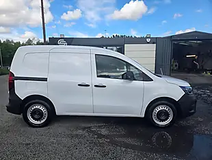 Used 2023 Renault Kangoo ML19 Start Mwb White - Interior and Exterior details 3