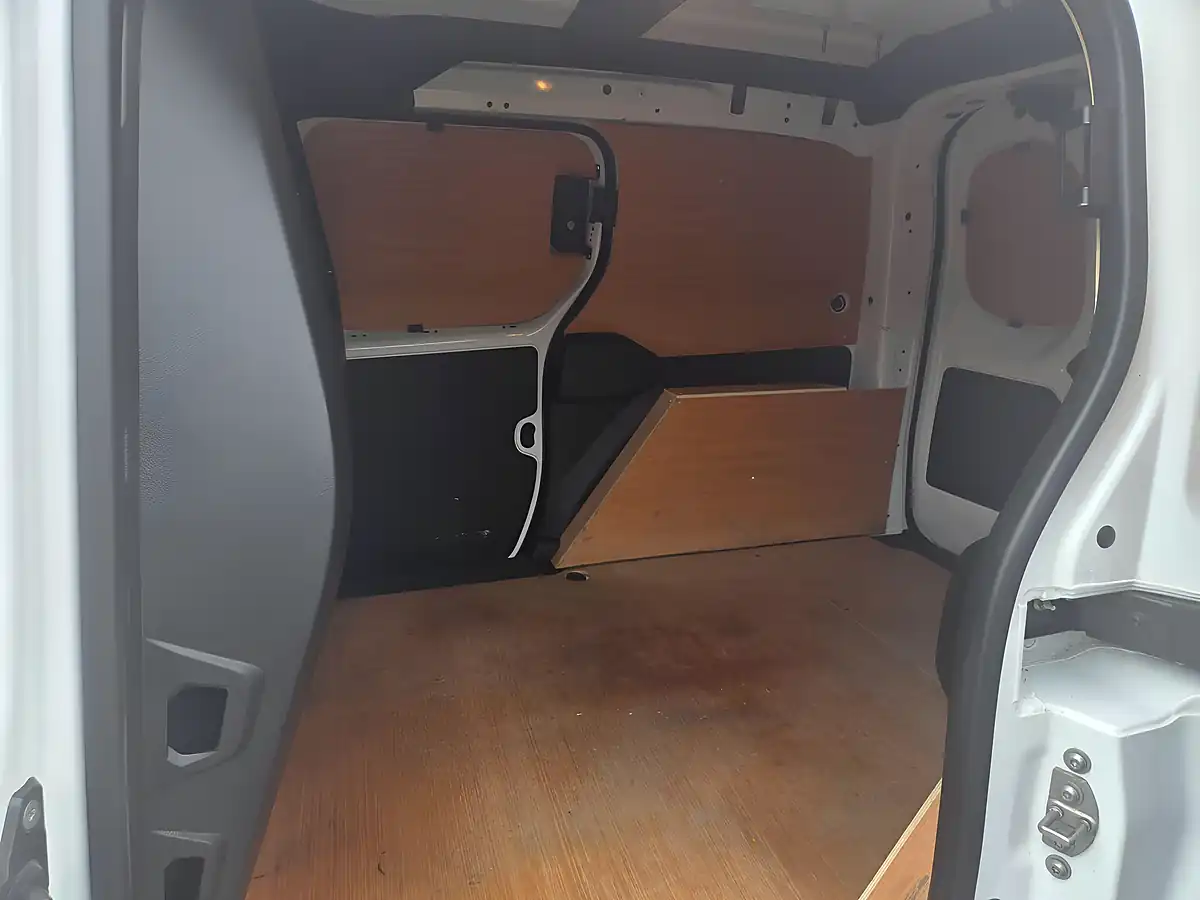 Used 2023 Renault Kangoo ML19 Start Mwb White - Interior and Exterior details 13