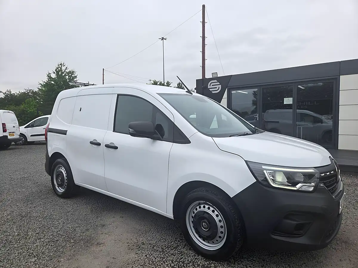 Used 2023 Renault Kangoo ML19 Start Mwb White - Interior and Exterior details 3